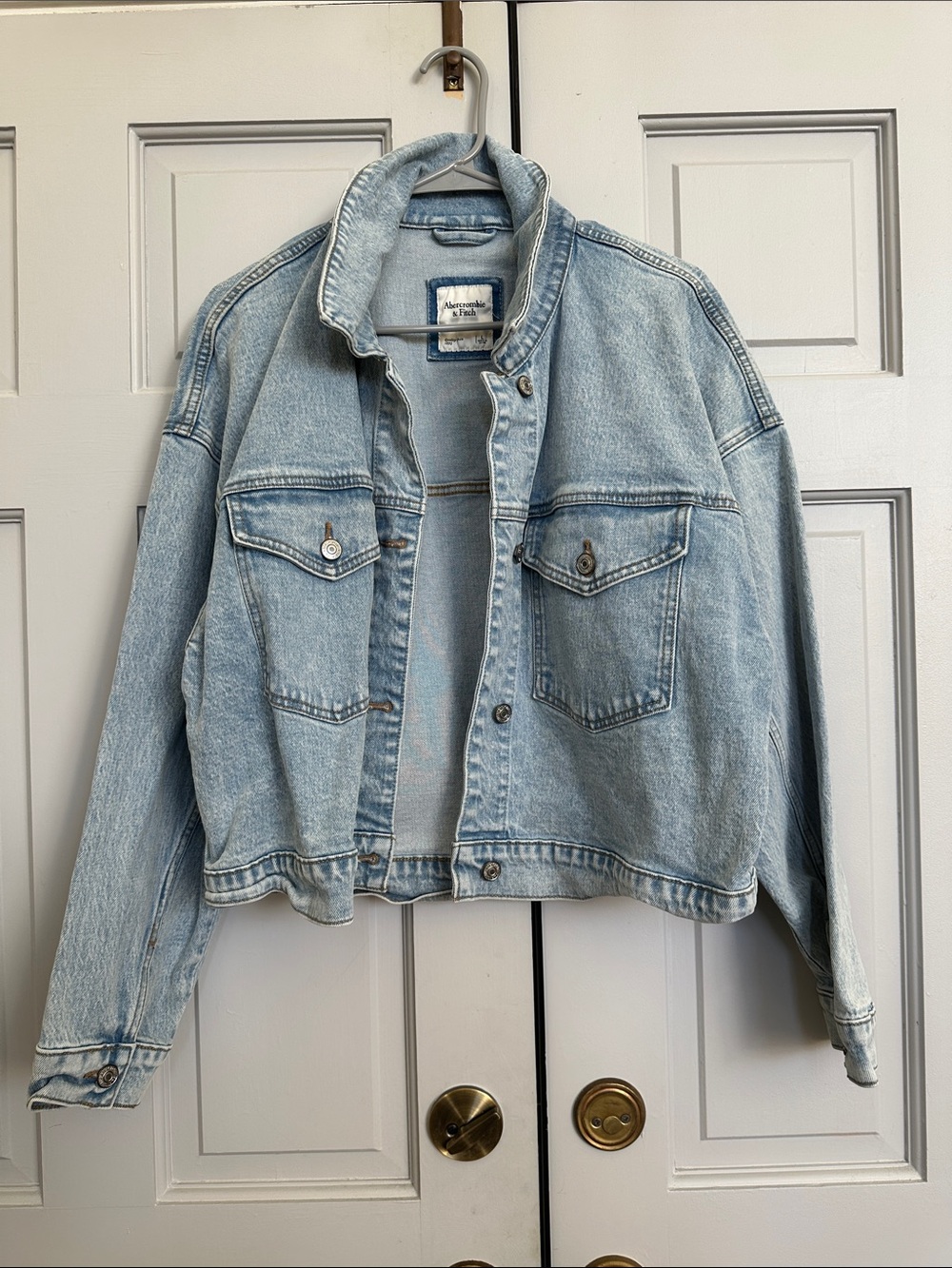 Cropped denim jacket